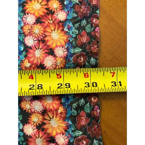 Johnny Was NWOT Daisy Floral Long Sleeve Top With Pompom Tassels Silk Size Small - Picture 15 of 15